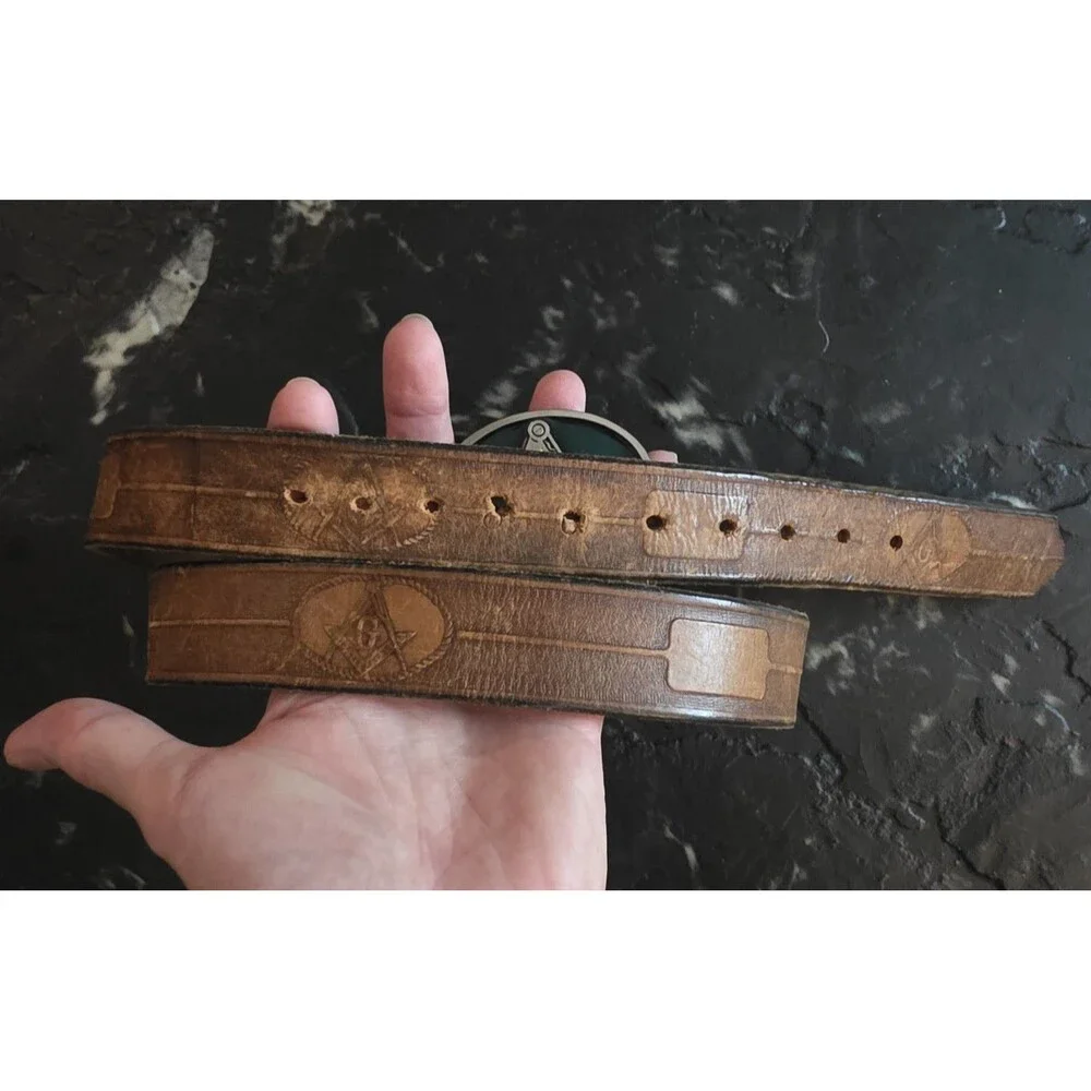 Vintage Masonic Freemason Handcrafted Leather Belt Square Compass Buckle 42in